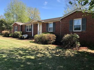 129 Westbury Dr SW, Huntsville, AL 35802