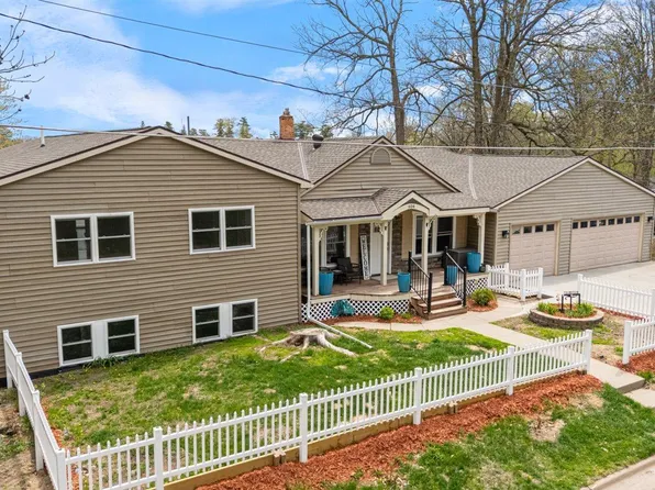 604 NW 16th Ave, Grand Rapids, MN 55744