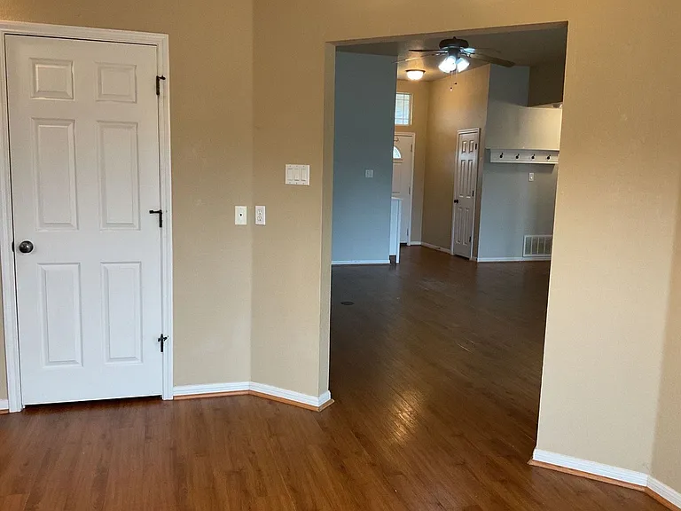 3508 Lauren St — Photo 6