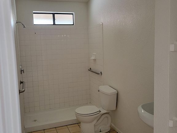 5th image of 1771 W Tennyson Dr