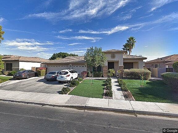 1st image of 609 N Roanoke Cir