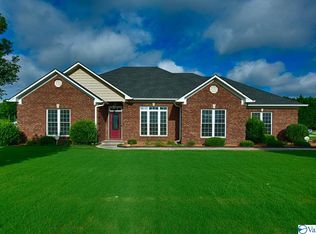 100 Kimberly Lou Blvd, Huntsville, AL 35811
