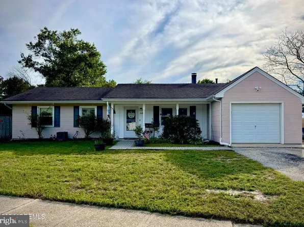 168 Beverly Dr, Barnegat, NJ 08005