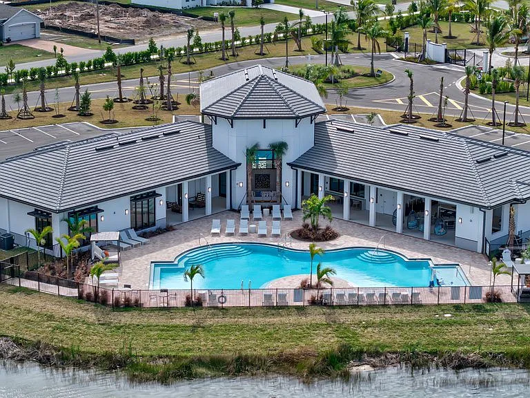 Siesta Lakes — Photo 27