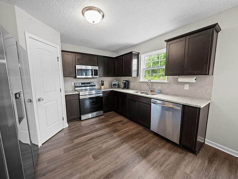 172 Brightleaf Cir — Photo 12