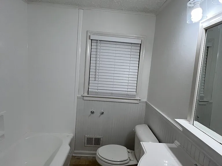 1342 Wisteria Dr SW — Photo 6