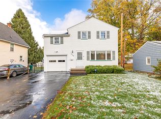 250 Cascade Pl, Rochester, NY 14609