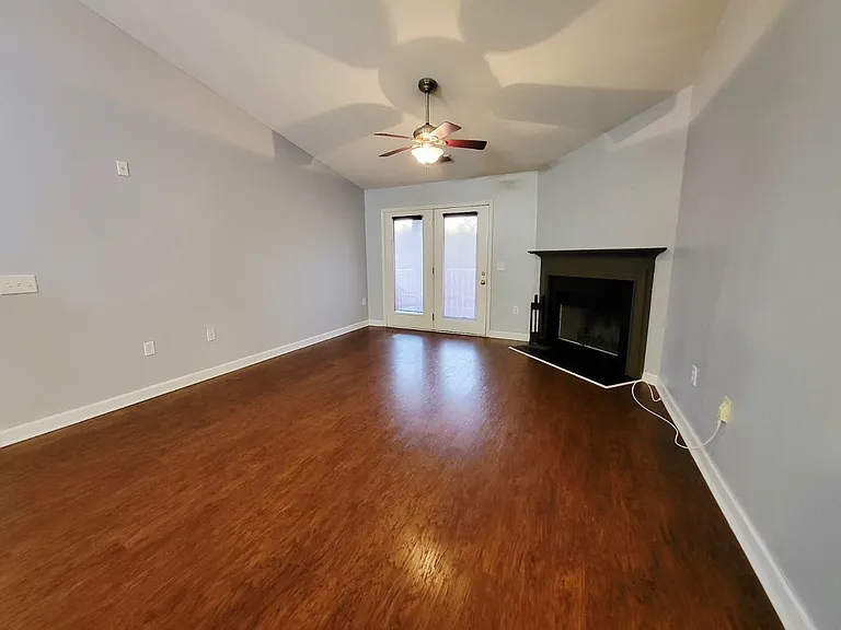 339 Westbend Dr — Photo 6