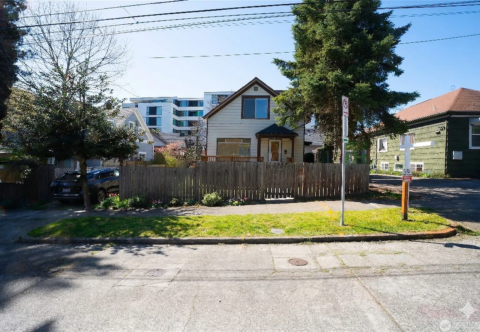 2 bed, 1820 sqft, $2,500 — Photo 2