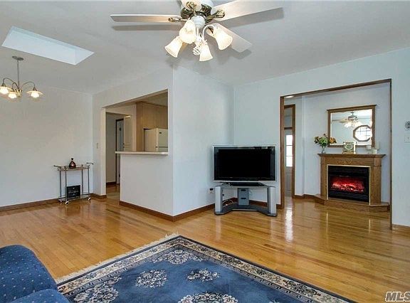 3rd image of 1 Fairmont Ave