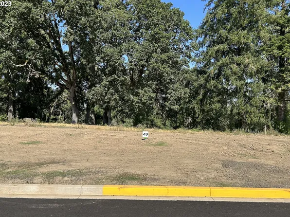 3106 NW Pinehurst Dr #49, McMinnville, OR 97128