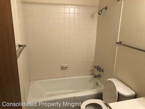 2nd image of 2330 Northwestern Ave #12