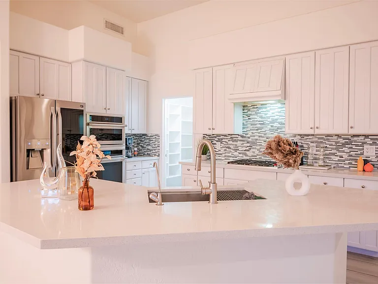 7678 E Starla Dr — Photo 9