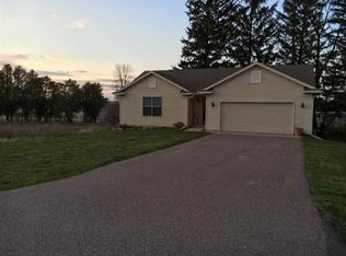 E11620 Pen Marc Ct, Baraboo, WI 53913
