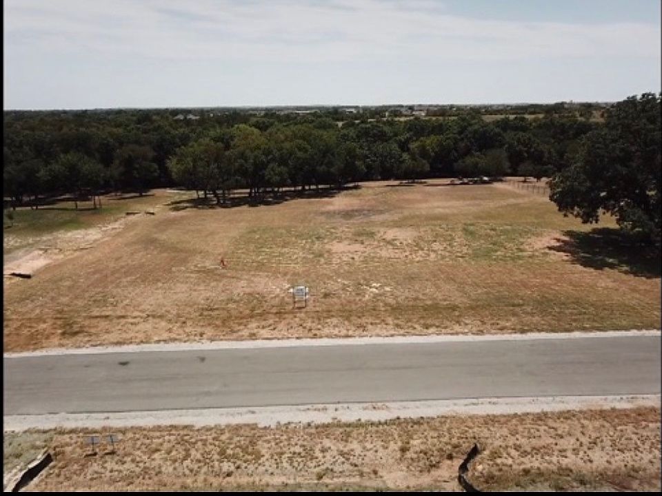 1st image of 148 Blackstar Ln