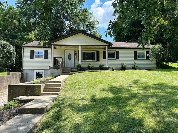 431 Cedarcrest Dr, Brandenburg, KY 40108