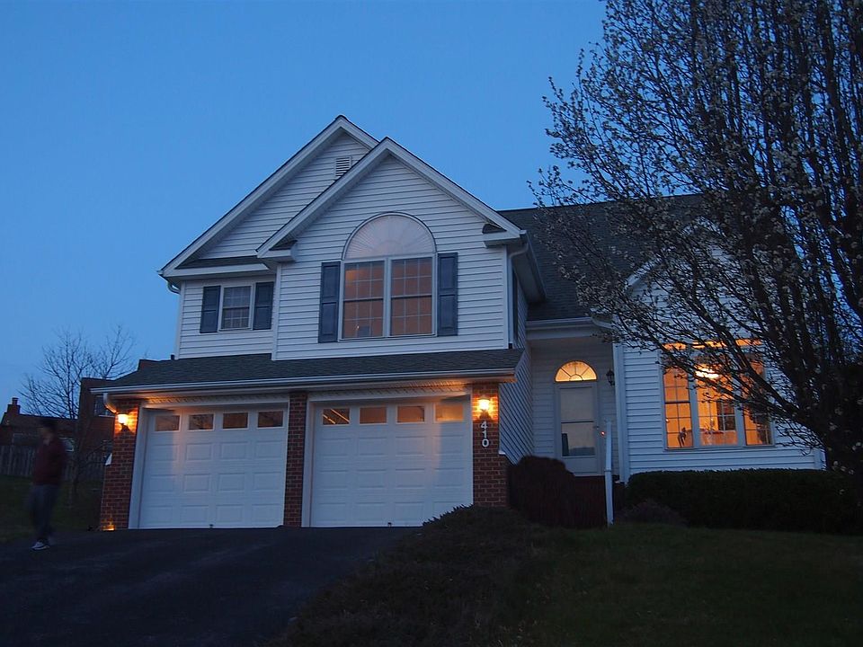 1st image of 410 Monarch Ct