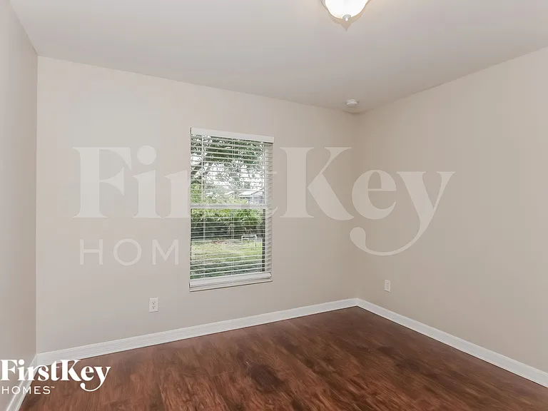 6006 Dora Ave N — Photo 13
