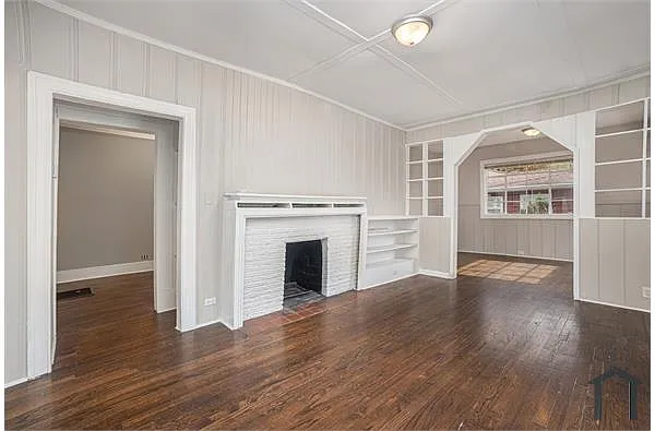 Building Photo - 721 85th St S