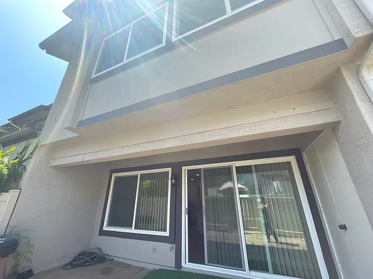 12128 Wilsey Way — Photo 2