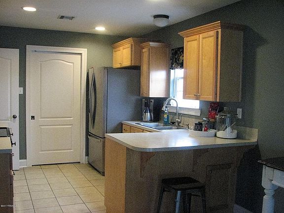 5th image of 1207 Marcia Ave