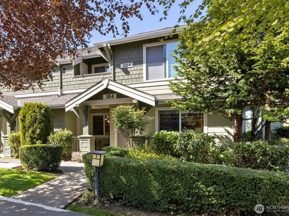 1981 24th Avenue NE #104, Issaquah, WA 98029