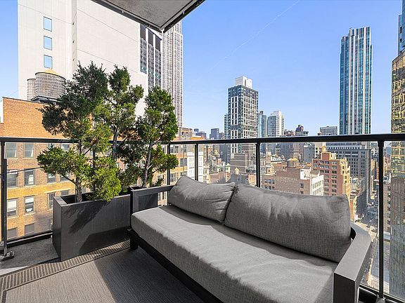 4th image of 50 W 30th St #18-B