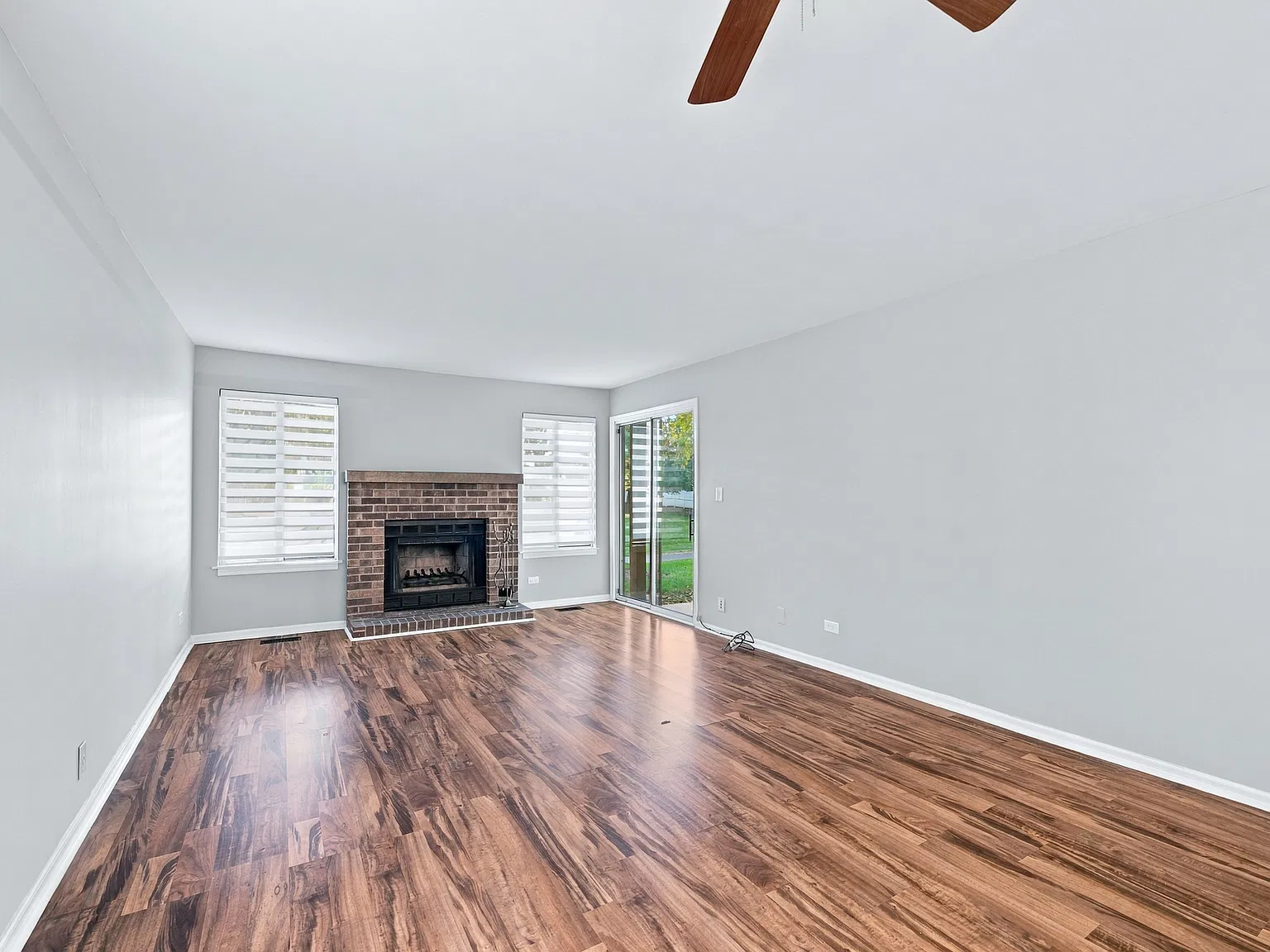 2 bed, 1156 sqft, $2,500 — Photo 3