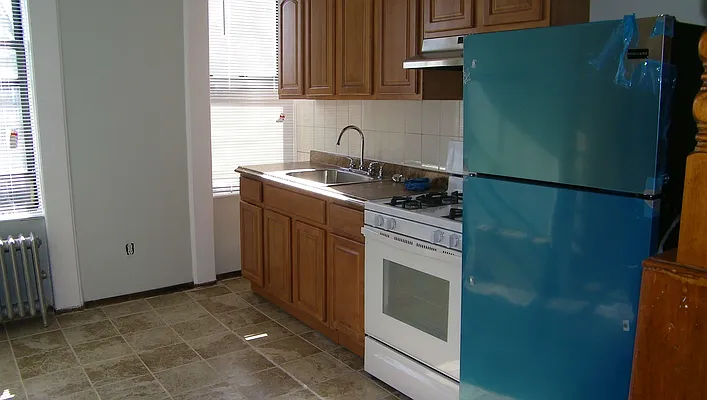 Rented by Francis Castoria LREB | media 3