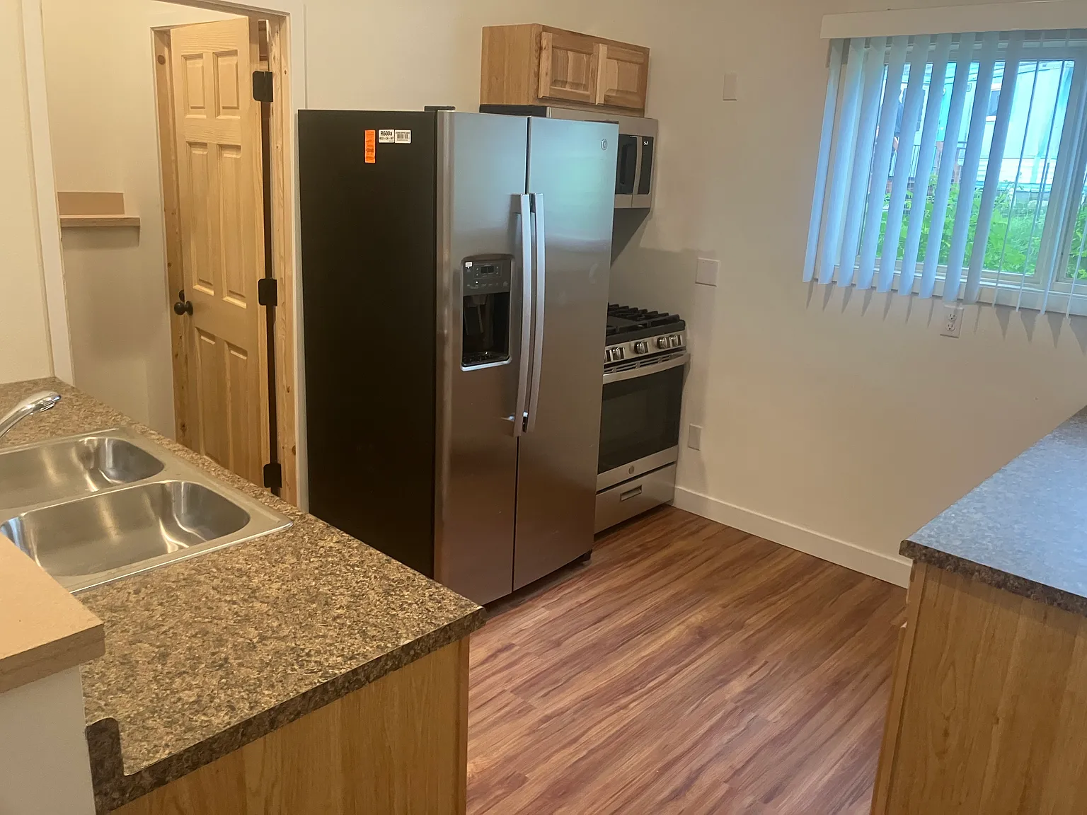 2 bed, 1100 sqft, $1,475 — Photo 3