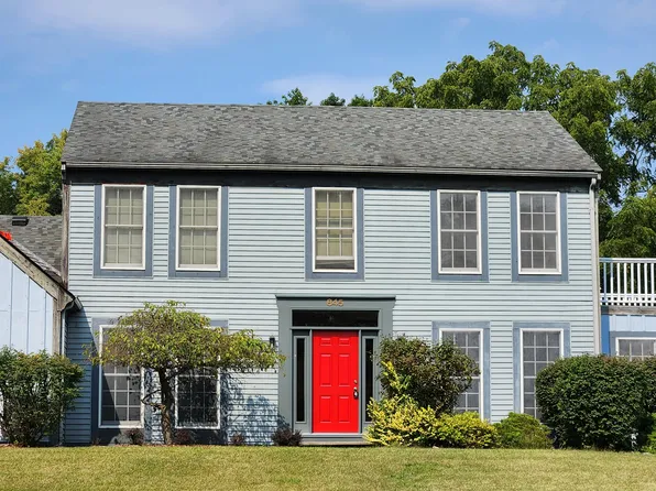 845 Sciomeadow Dr, Ann Arbor, MI 48103