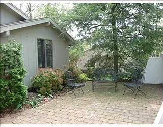 2627 Glenchester Rd photo 1