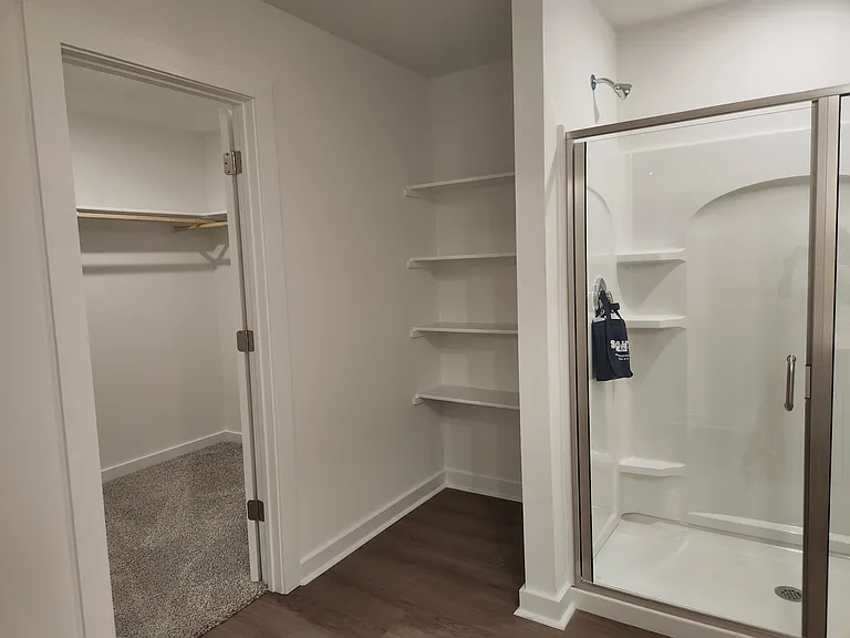 6336 Warwick Dr — Photo 12