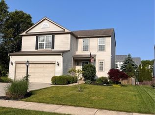 9764 Nicole Ln, Olmsted Township, OH