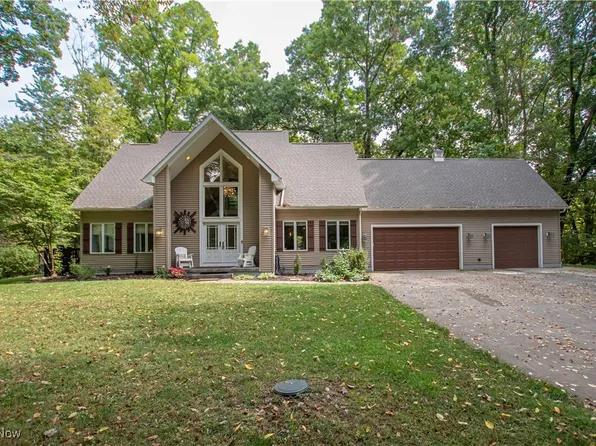 261 N Hametown Rd, Akron, OH 44333