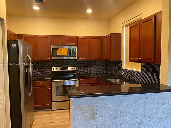 5th image of 11321 NW 87th Ln #0