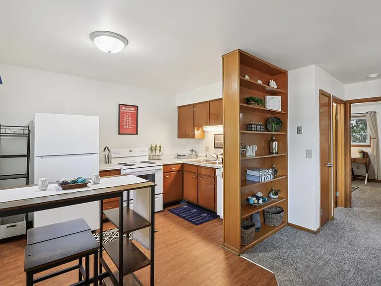 Meadow Park Apartments | Specials Available — Photo 54