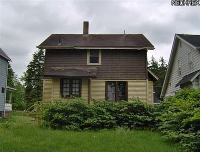 2nd image of 914 Parkview Ave