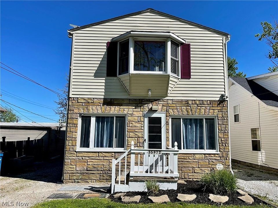 1st image of 35972 Portage Dr