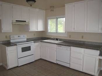 3rd image of 195 Serravista Ave
