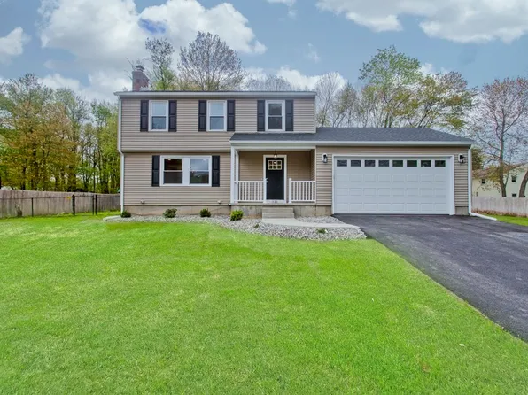 121 Paul Revere Dr, Feeding Hills, MA 01030