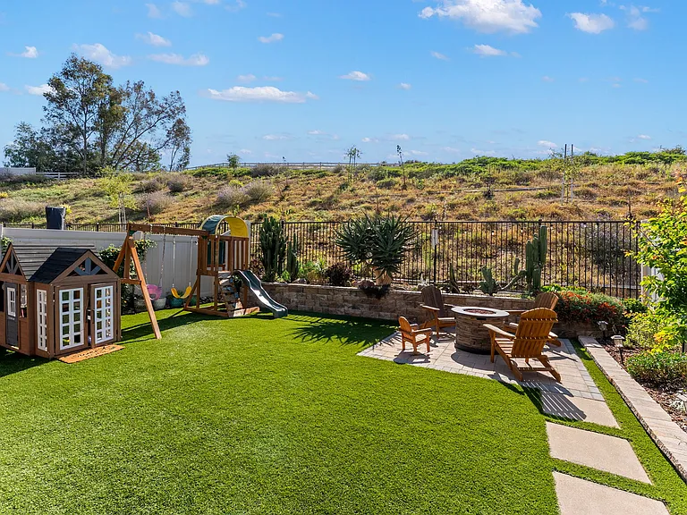 5428 Meridian Pl — Photo 3