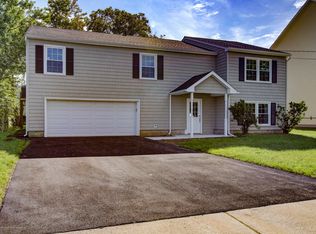 24 Creek Rd, Port Monmouth, NJ 07758