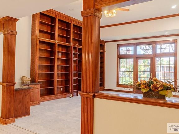 5th image of 17230 Oakmount Cir #19-20-21