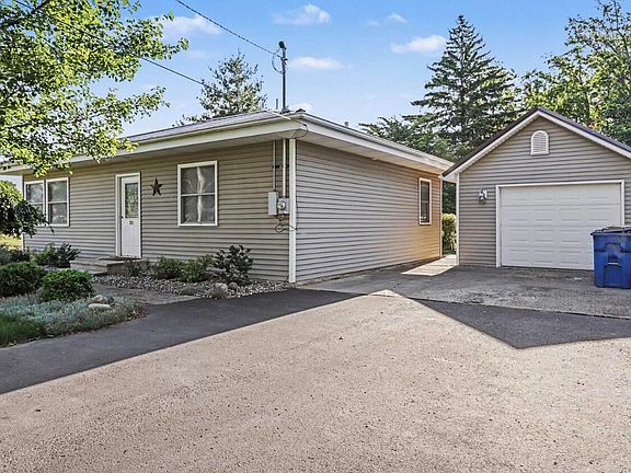 4th image of 301 Pepperidge Ln