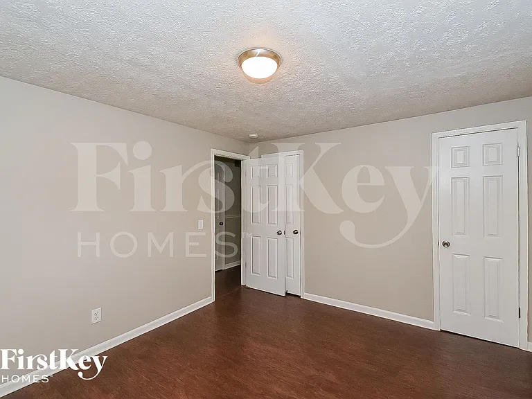 3940 Erica Cir — Photo 9