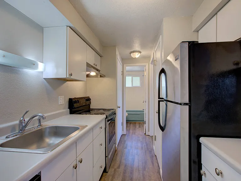 2441 S. York St. — Photo 27