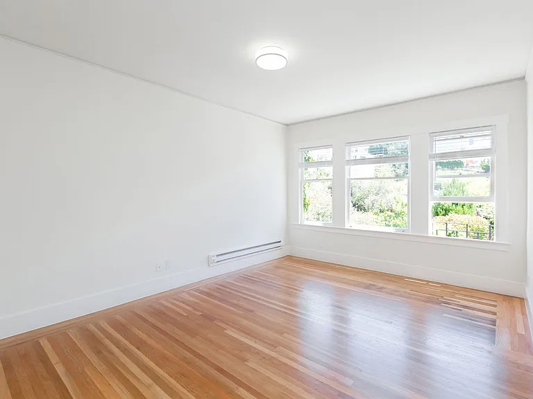 520 Scott — Photo 12