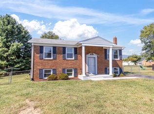 2231 Irish Cir, Salem, VA 24153