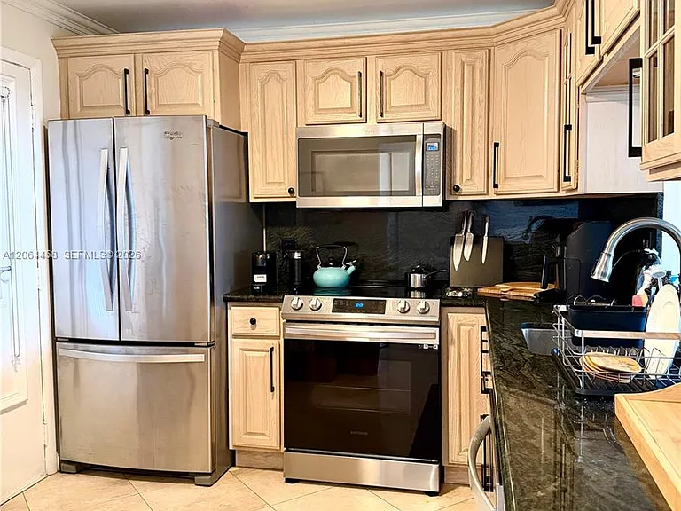3750 NE 169th St #311 — Photo 4